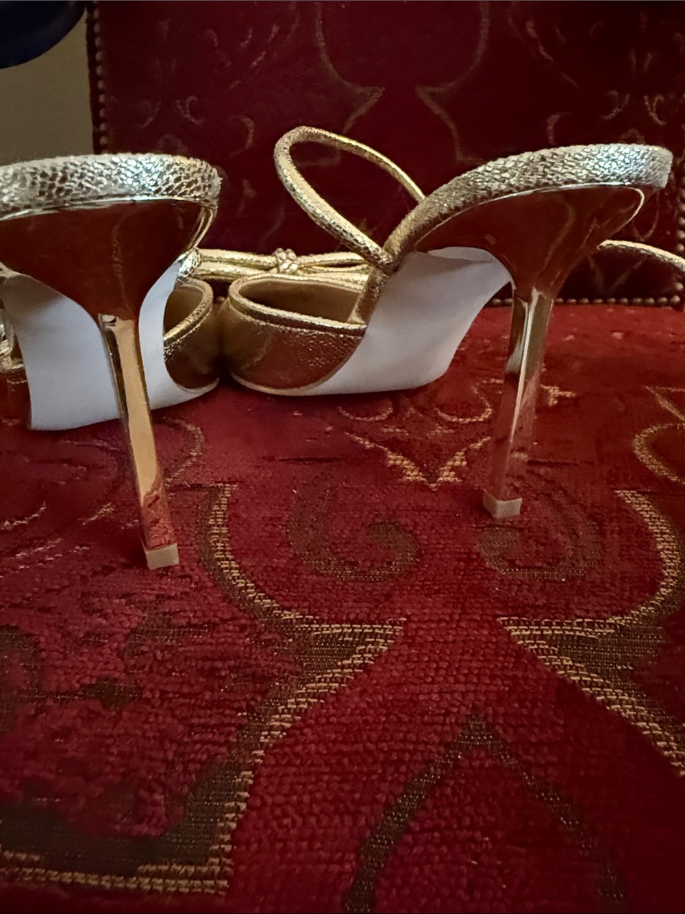 Gold Pointed-Toe Slingback Heels with Bow - Picture 5 of 8
